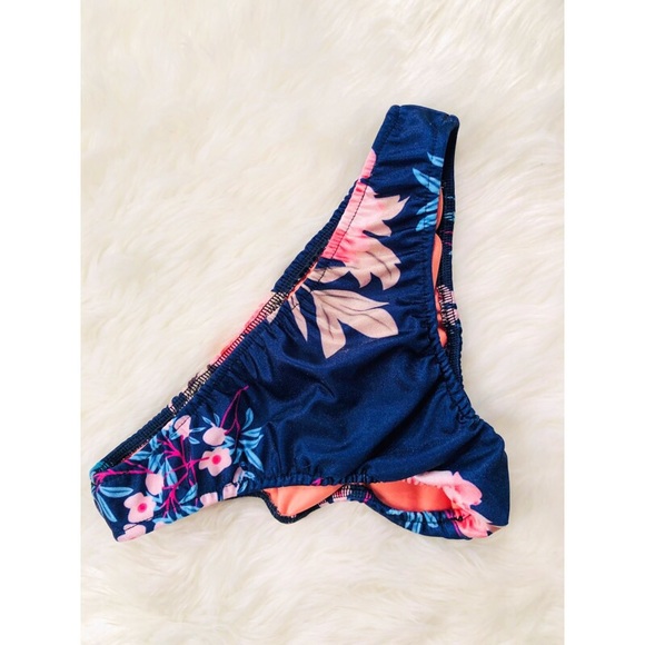 PINK Victoria’s Secret Navy Tropical Bikini✨SMALL - Picture 1 of 1